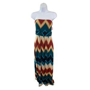 Sleeveless Ladies Summer Long Dress From J & M Clothing. Women Dress Size Medium